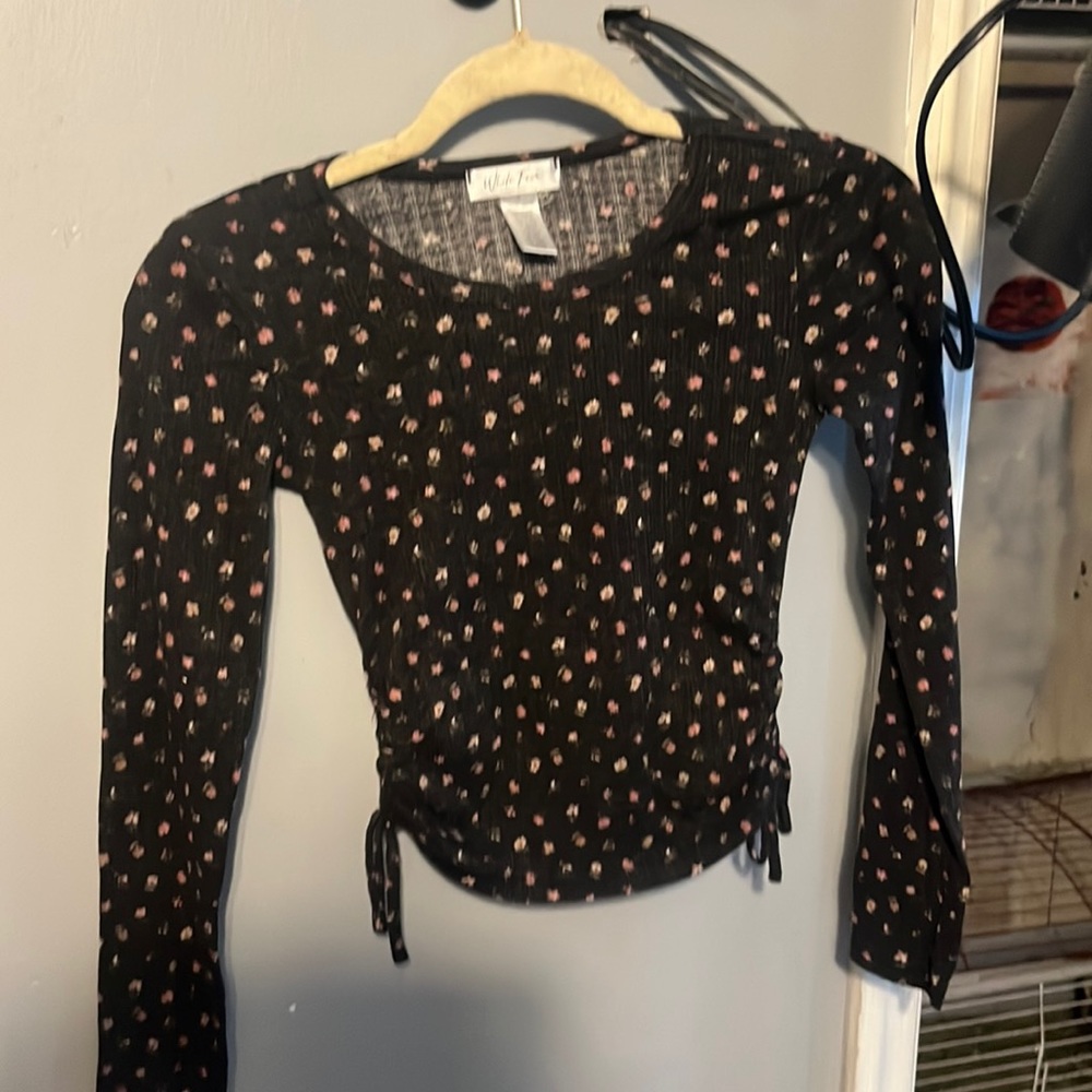 Long sleeve floral tight top